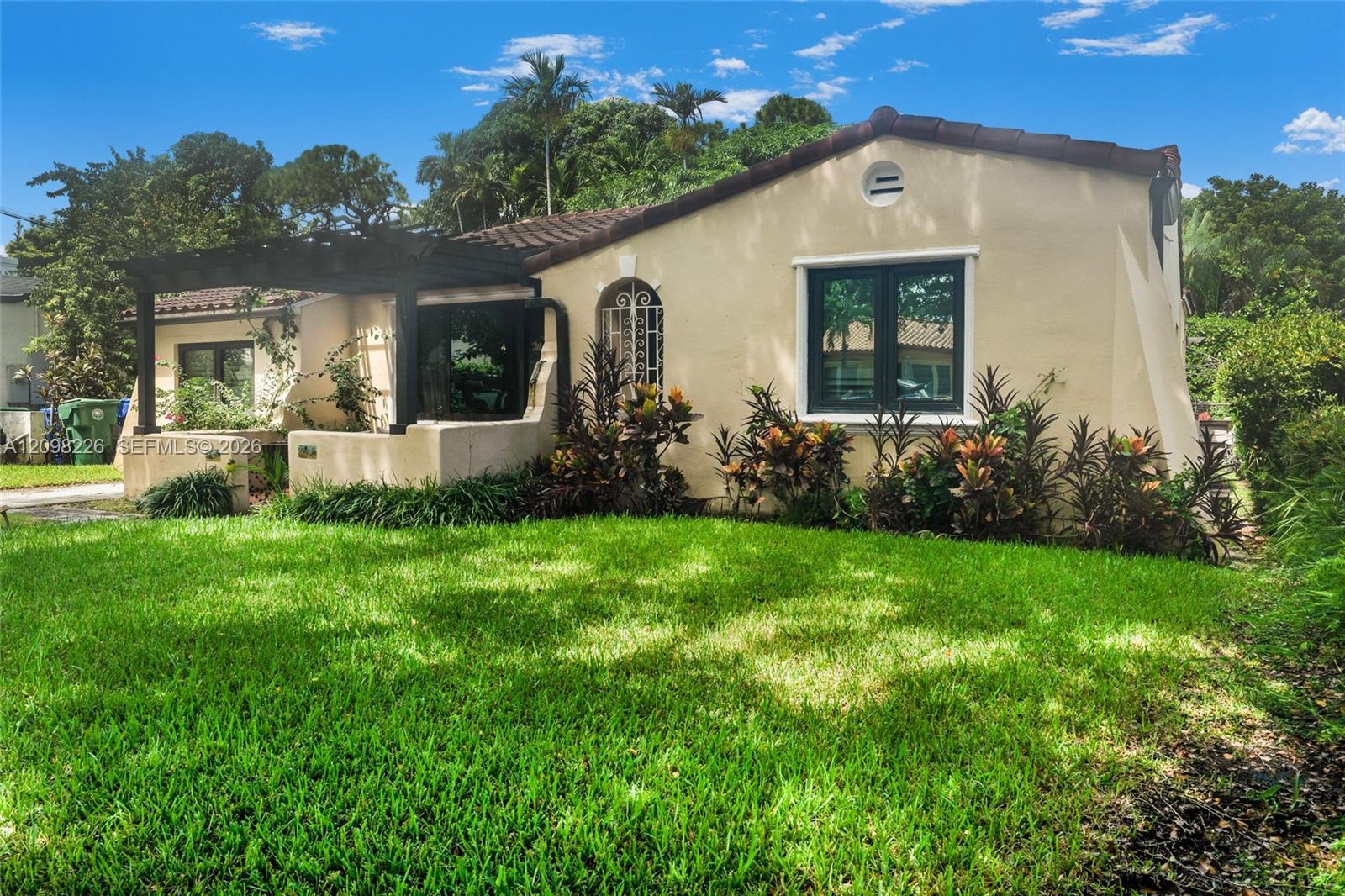 1257 SW 21st Street Property Photo 1