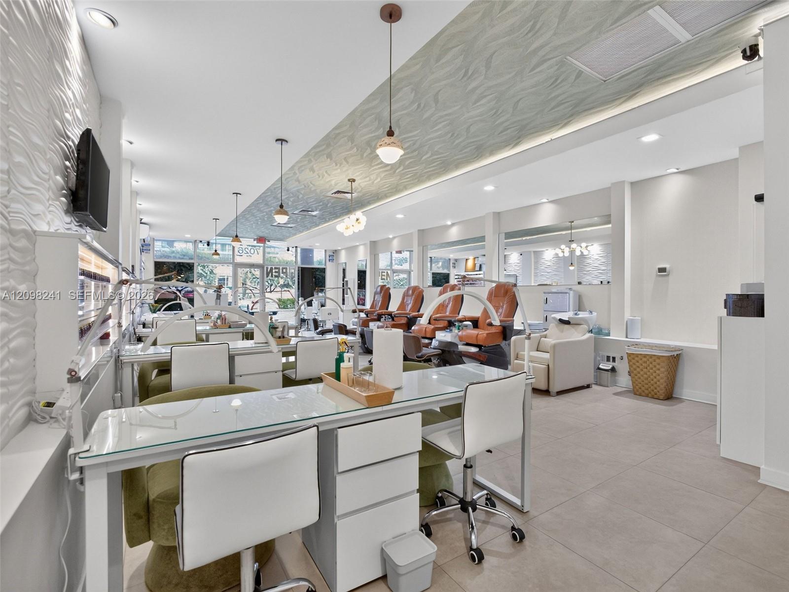 Coral Way Property Photo 9