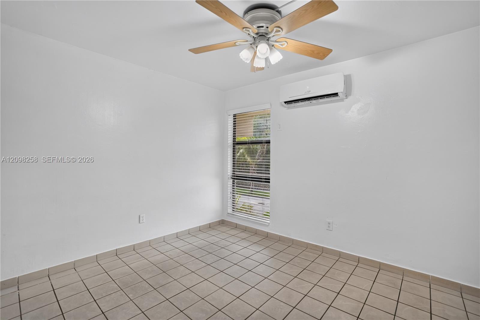 1600 S Le Jeune Road 7 Property Photo 11