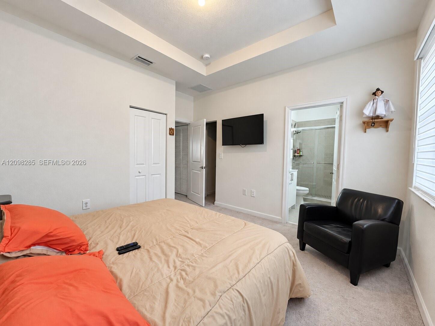 A12098285 Property Photo 6