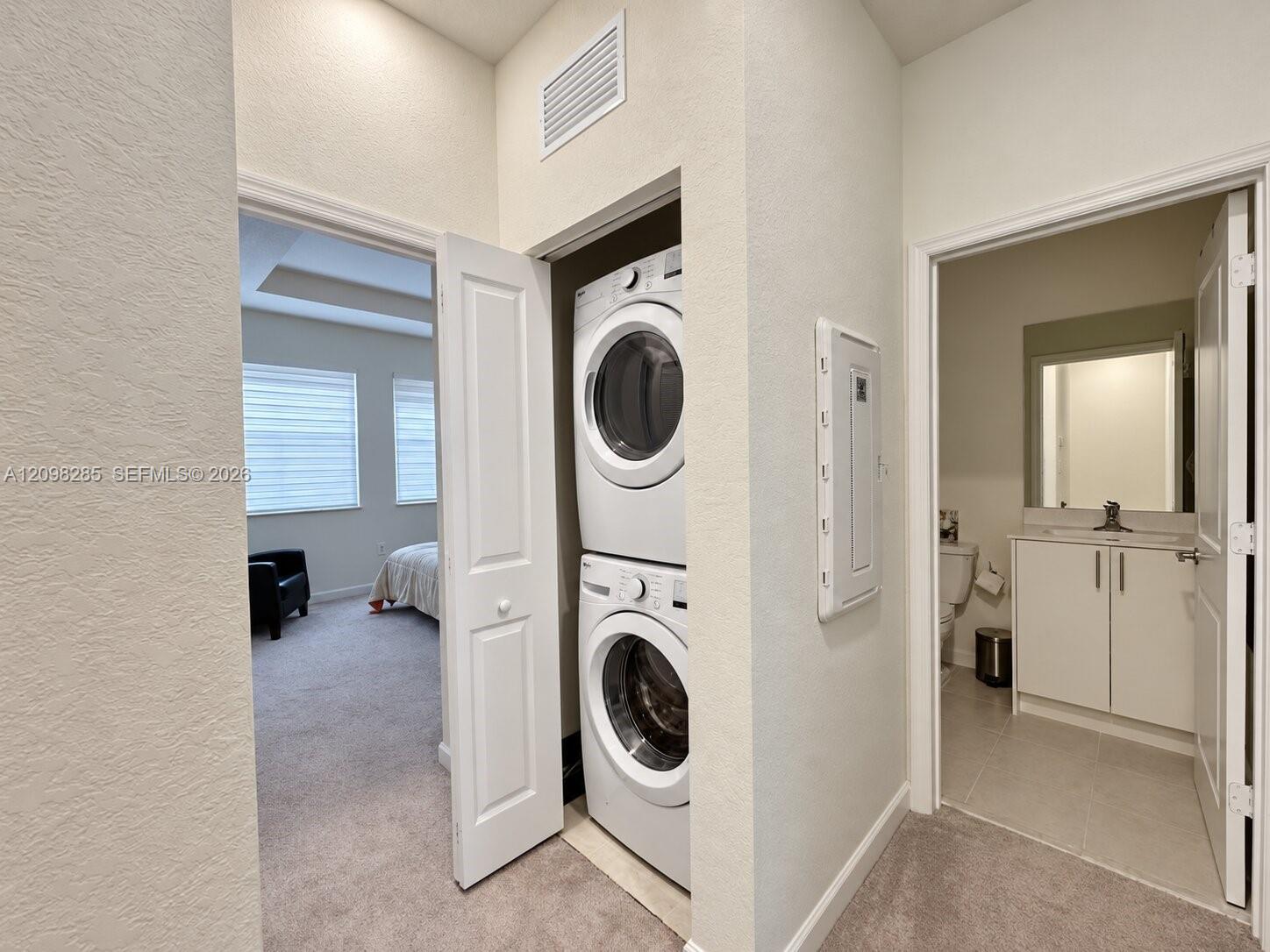 A12098285 Property Photo 11