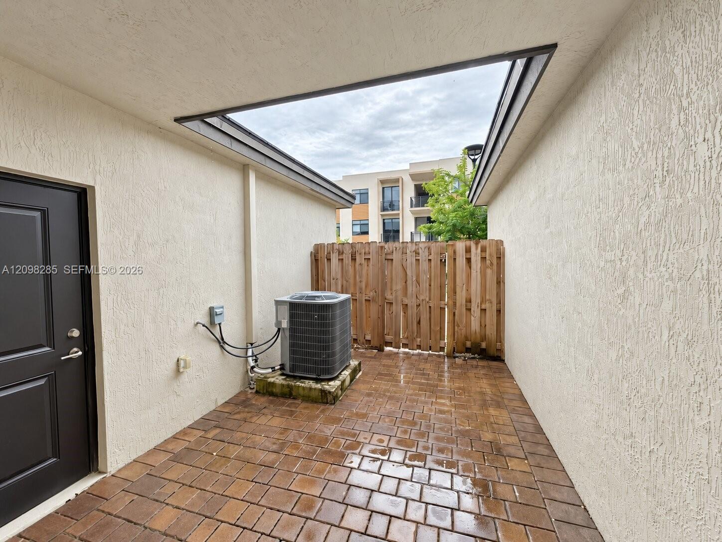 A12098285 Property Photo 13