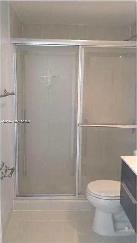 400 Kings Point Drive 1004 Property Photo 4