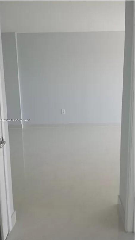 400 Kings Point Drive 1004 Property Photo 6
