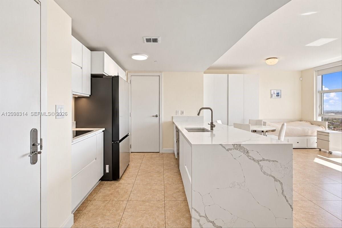 1830 S Ocean Drive 3607 Property Photo 6