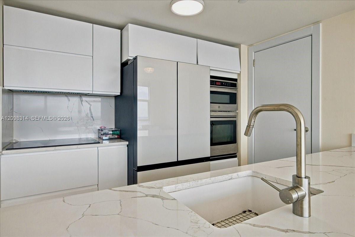 1830 S Ocean Drive 3607 Property Photo 8