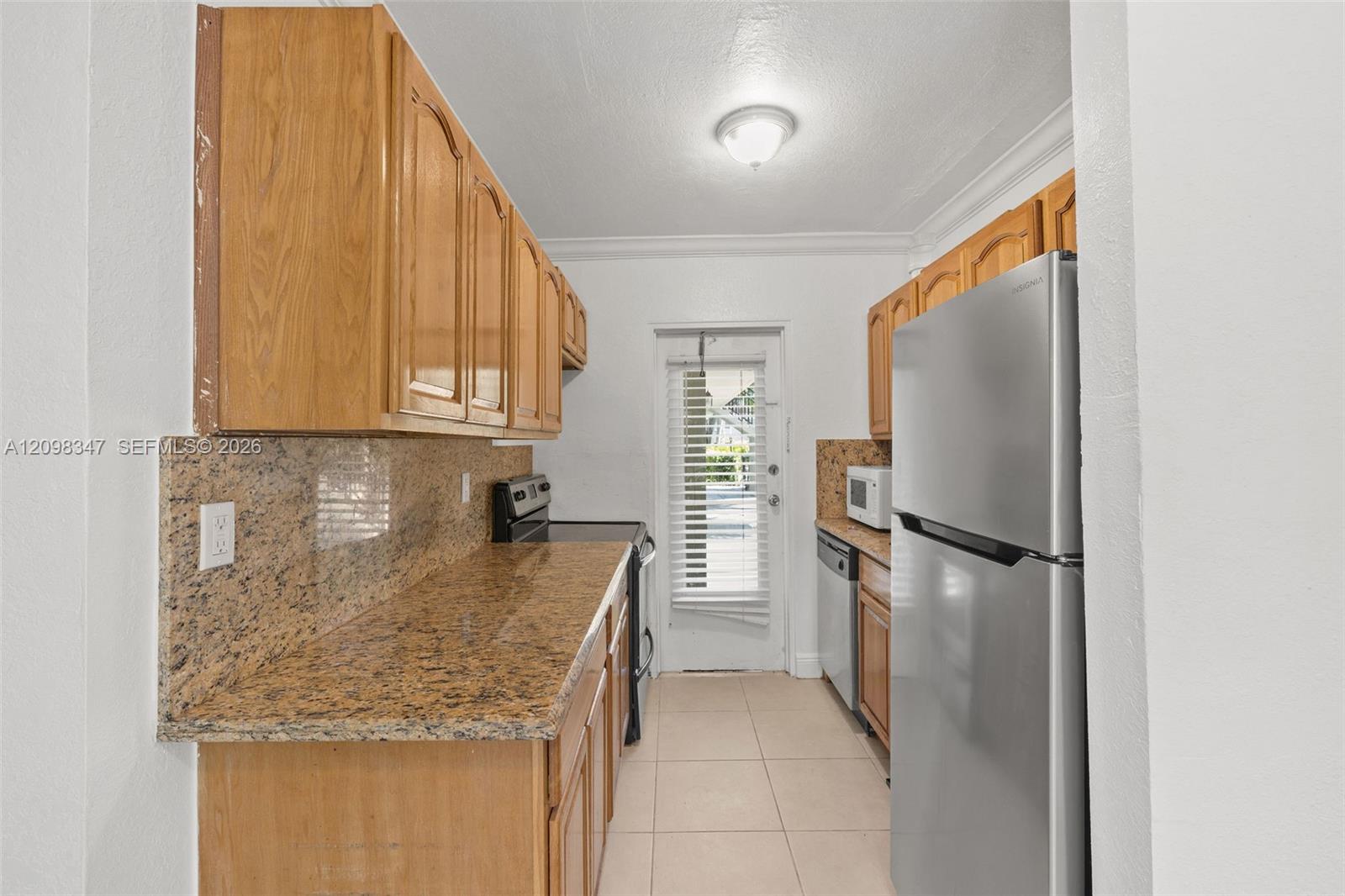 95 Edgewater Drive 102 Property Photo 4