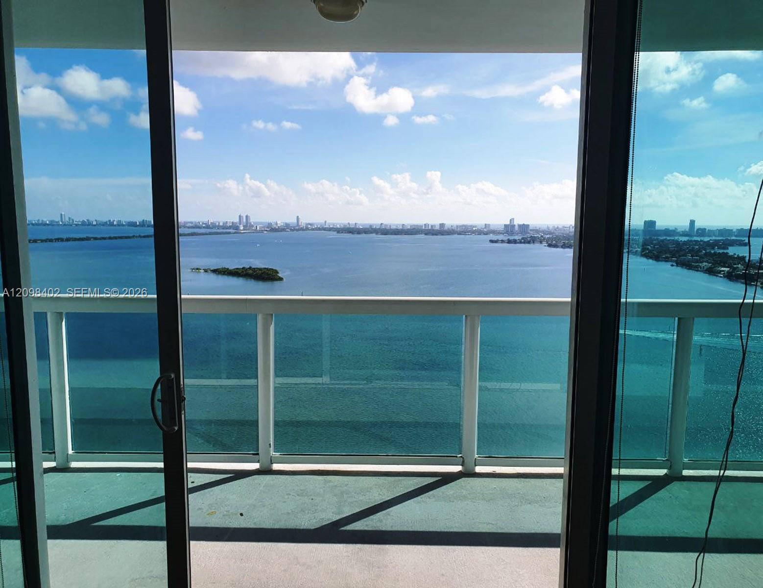 1800 N Bayshore Drive 3405 Property Photo 1