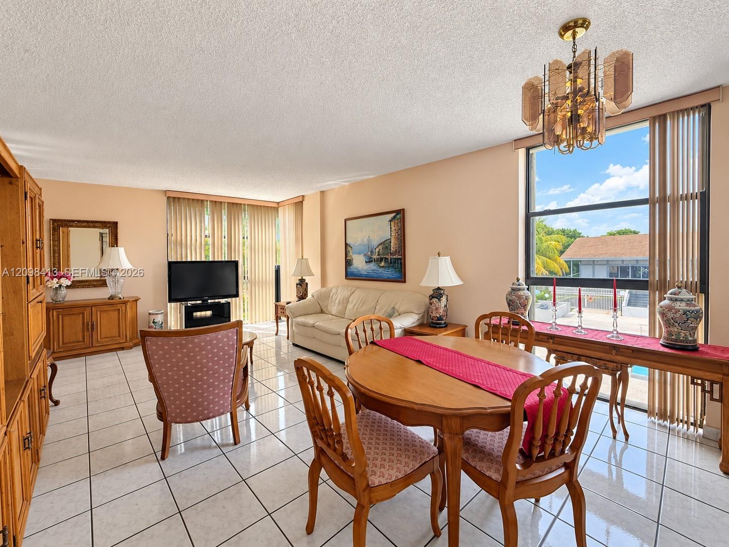 A12098413 Property Photo 4