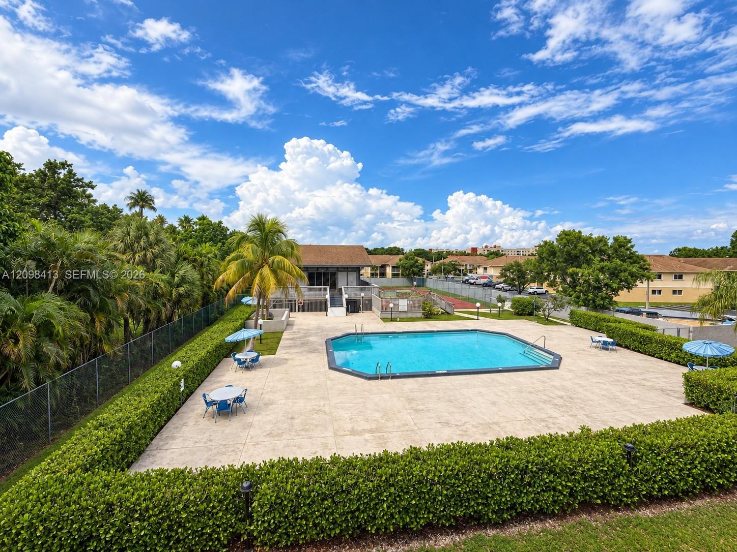 A12098413 Property Photo 5