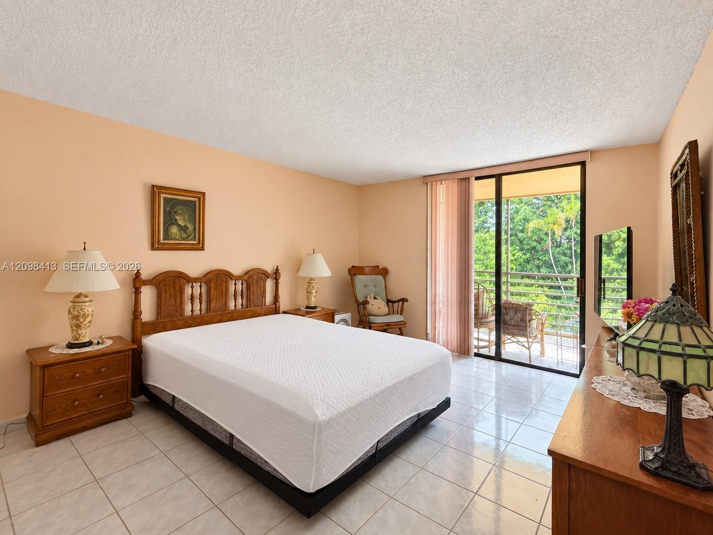 A12098413 Property Photo 8