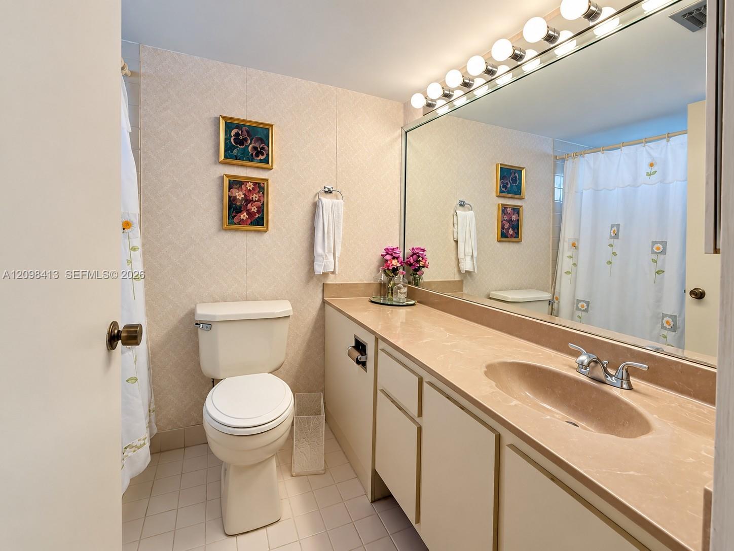 A12098413 Property Photo 10