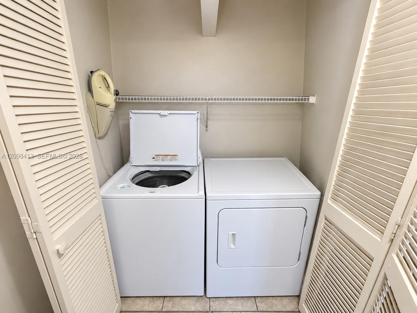 A12098413 Property Photo 14