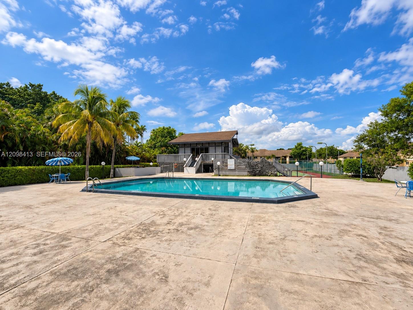 A12098413 Property Photo 15