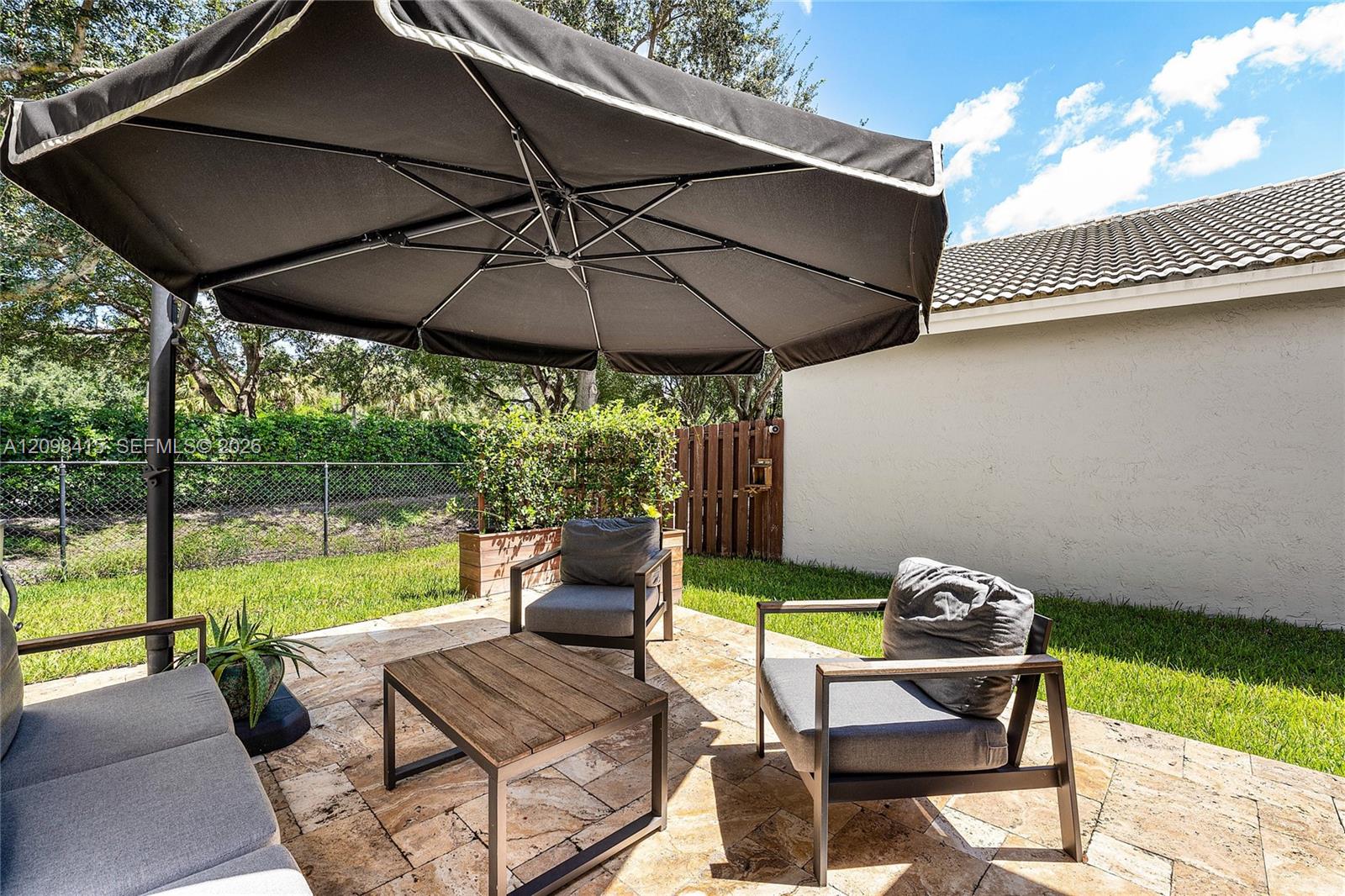 A12098415 Property Photo 6