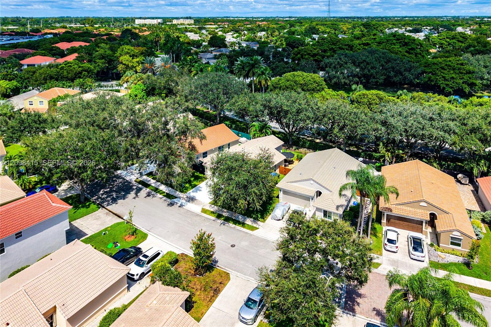 A12098415 Property Photo 22