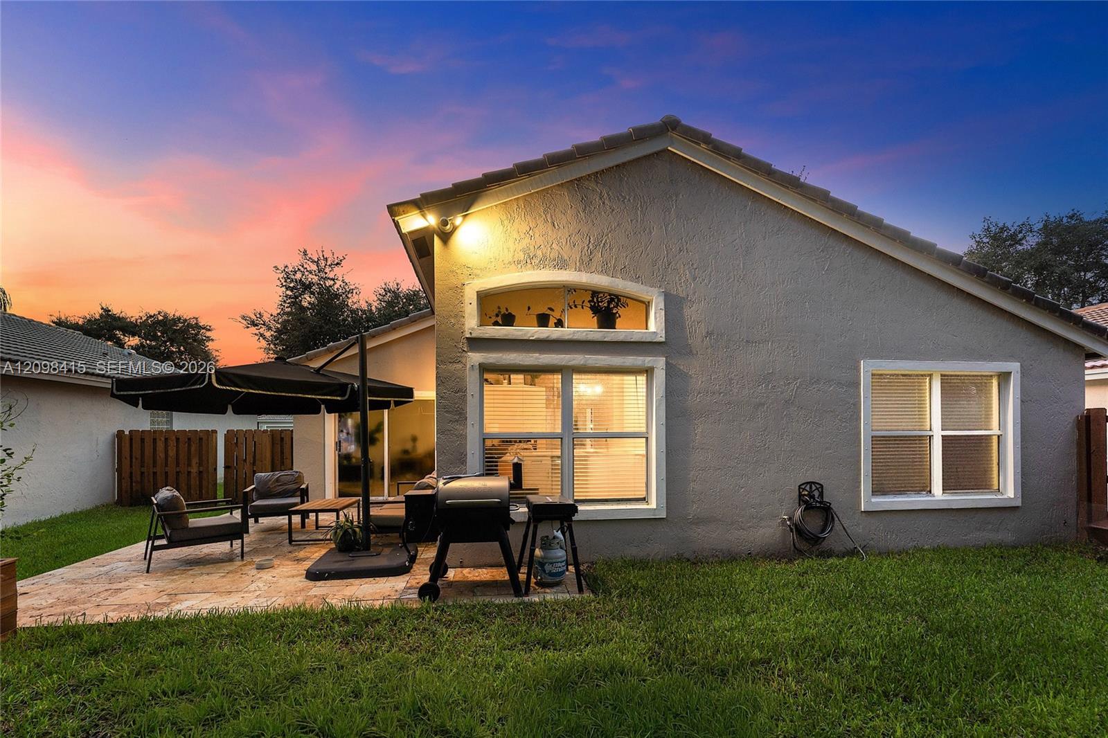 A12098415 Property Photo 37