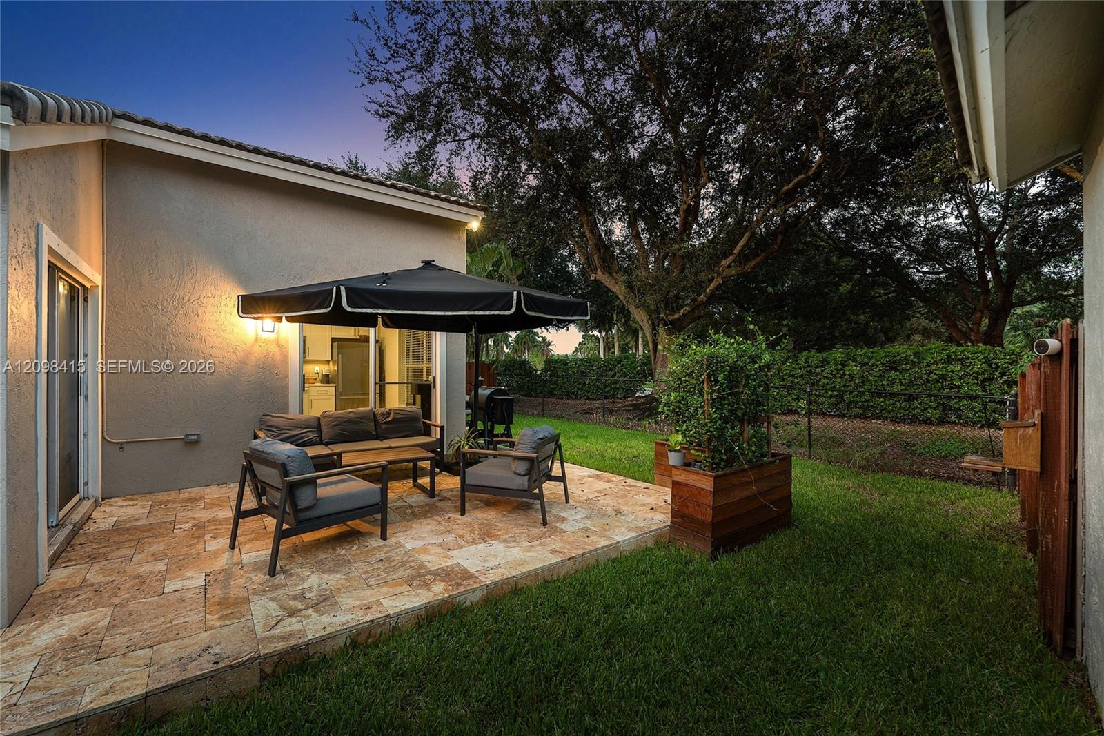 A12098415 Property Photo 40