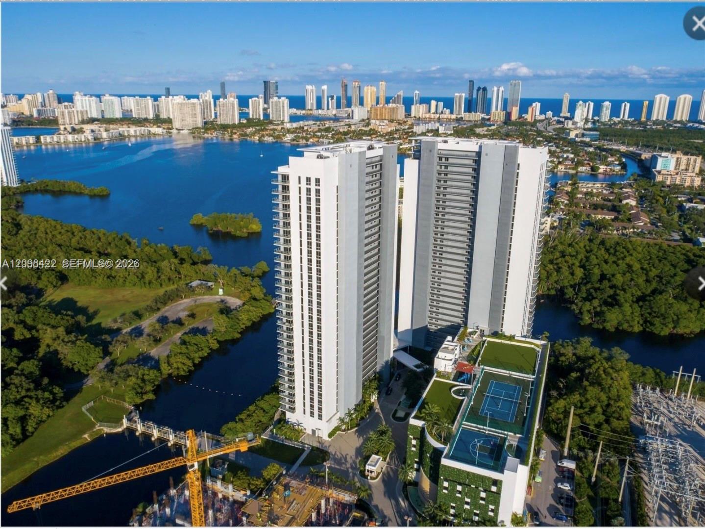 16385 Biscayne Boulevard 1006 Property Photo 1