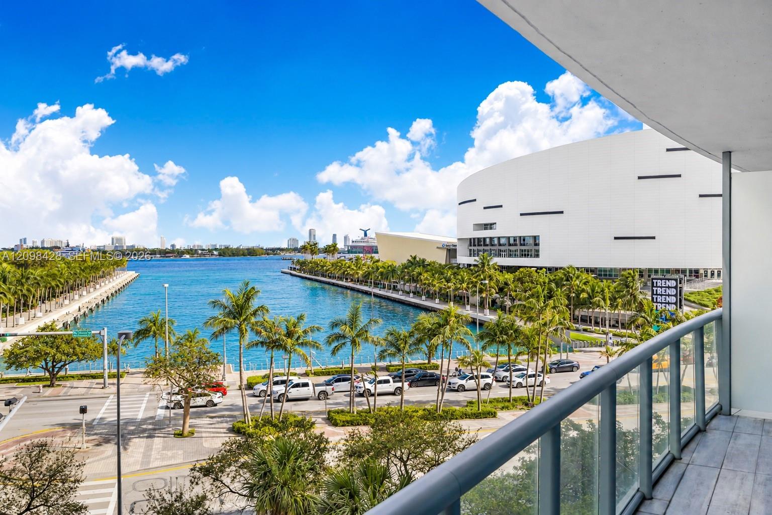888 Biscayne Boulevard 411 Property Photo 1