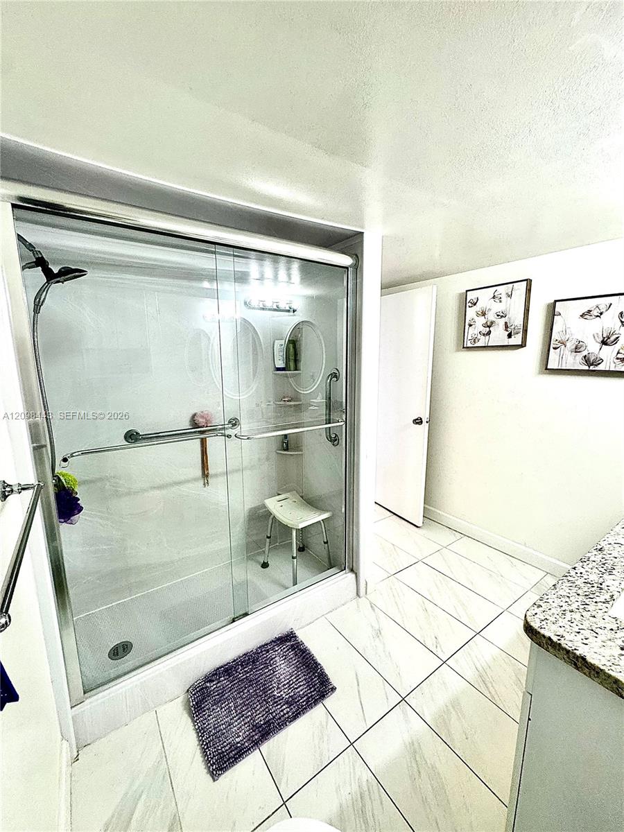 100 Golden Isles Drive 806 Property Photo 53