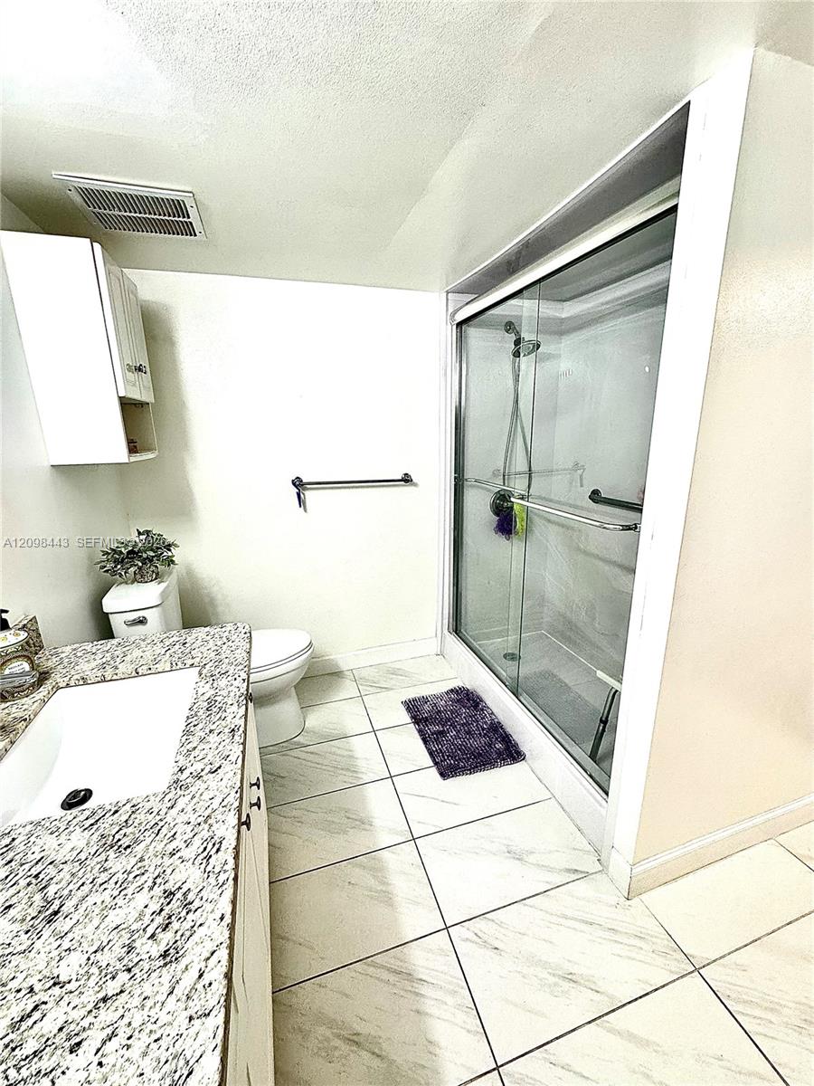 100 Golden Isles Drive 806 Property Photo 54