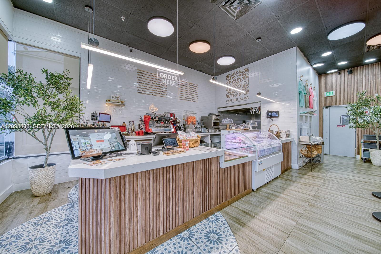 Restaurant For Sale On Busy Biscayne Boulevard Property Photo 4