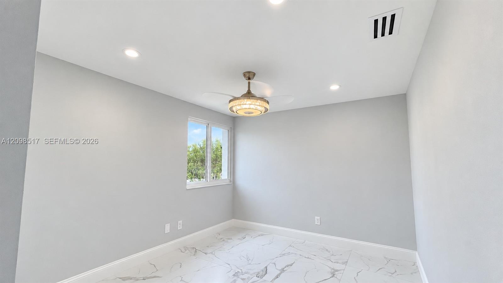 212 Sw 179th Avenue Property Photo 13