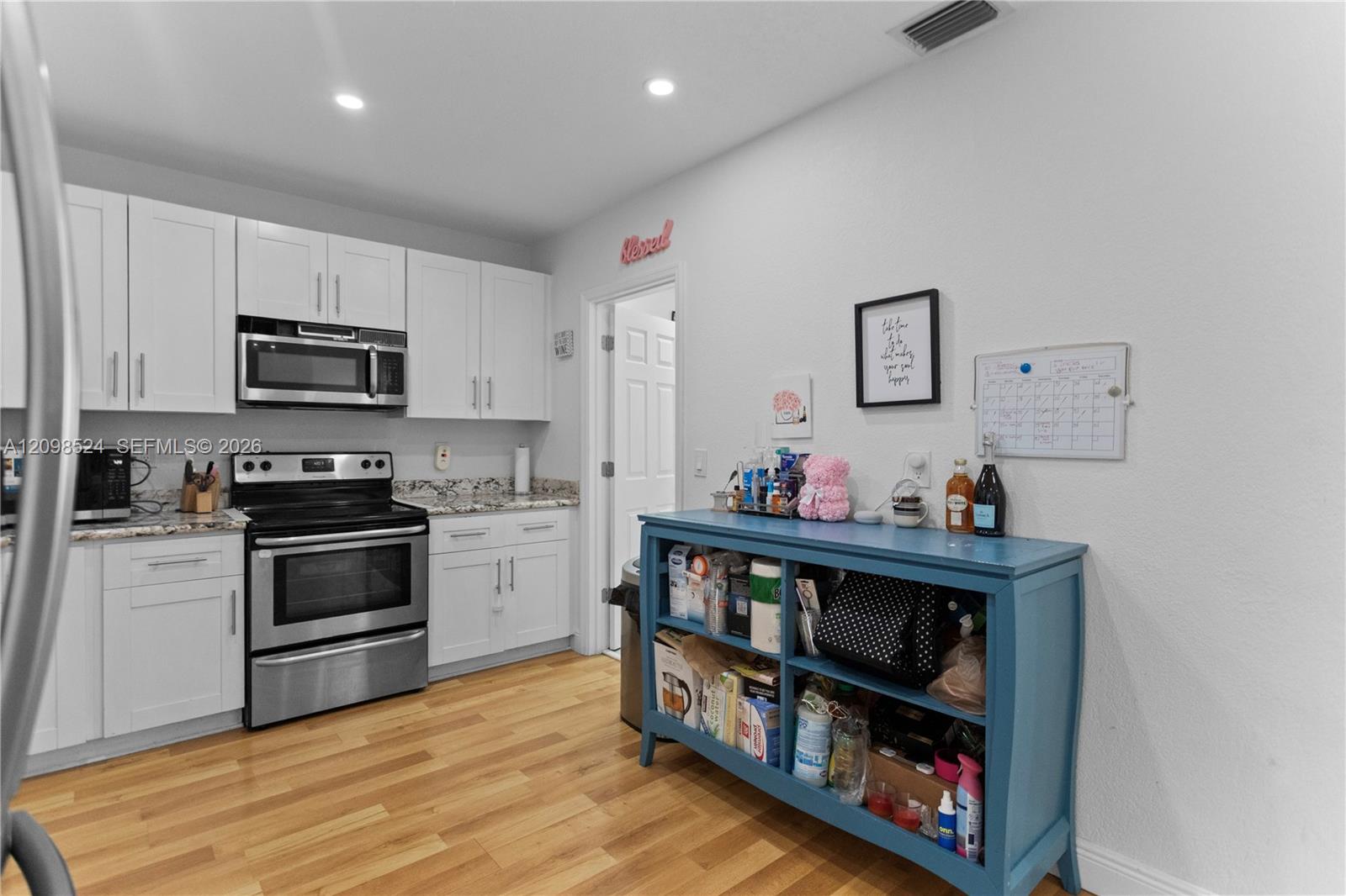 7440 Fillmore Street Property Photo 26