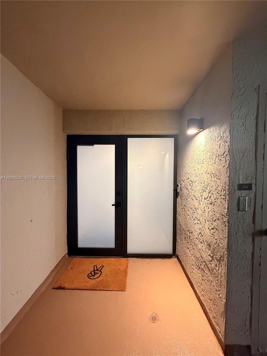 181 Crandon Boulevard 109 Property Photo 2