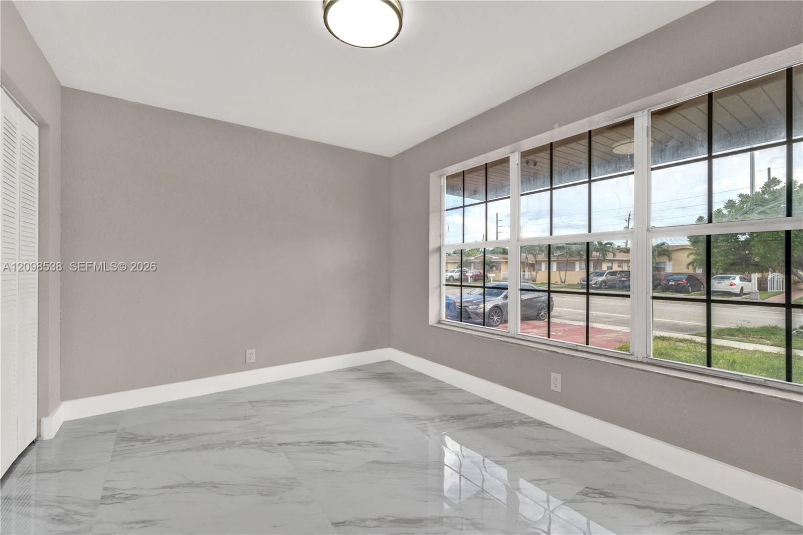 951 W 30th Street Property Photo 7
