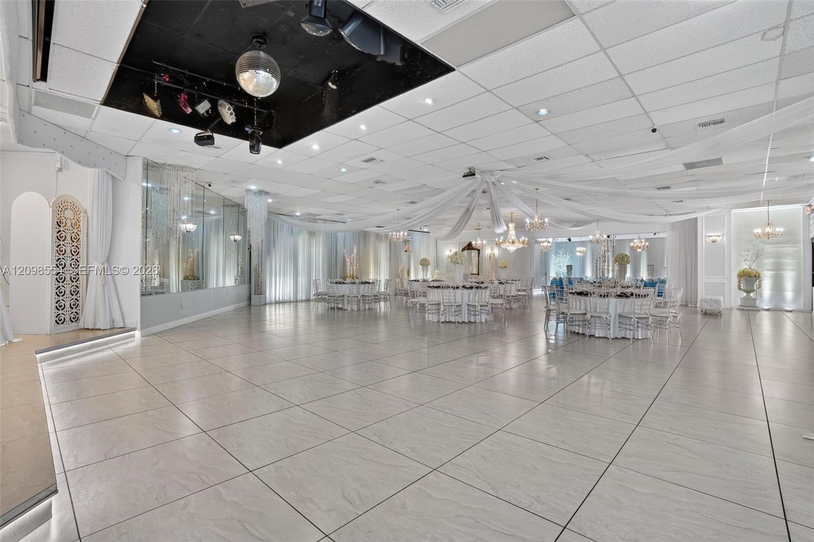 Banquet Hall Banquet Hall For Sale On Coral Way Property Photo 11