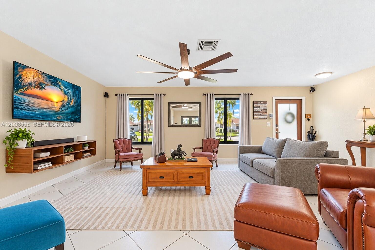 8111 Sw 205th Street Property Photo 4