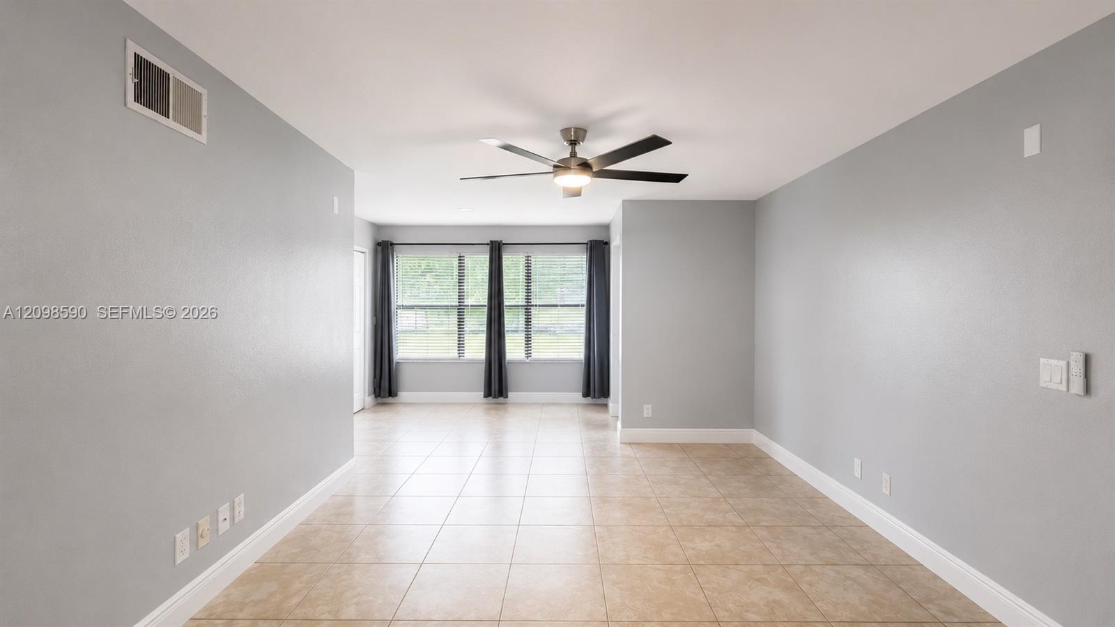 2986 S University Drive 8108 Property Photo 4