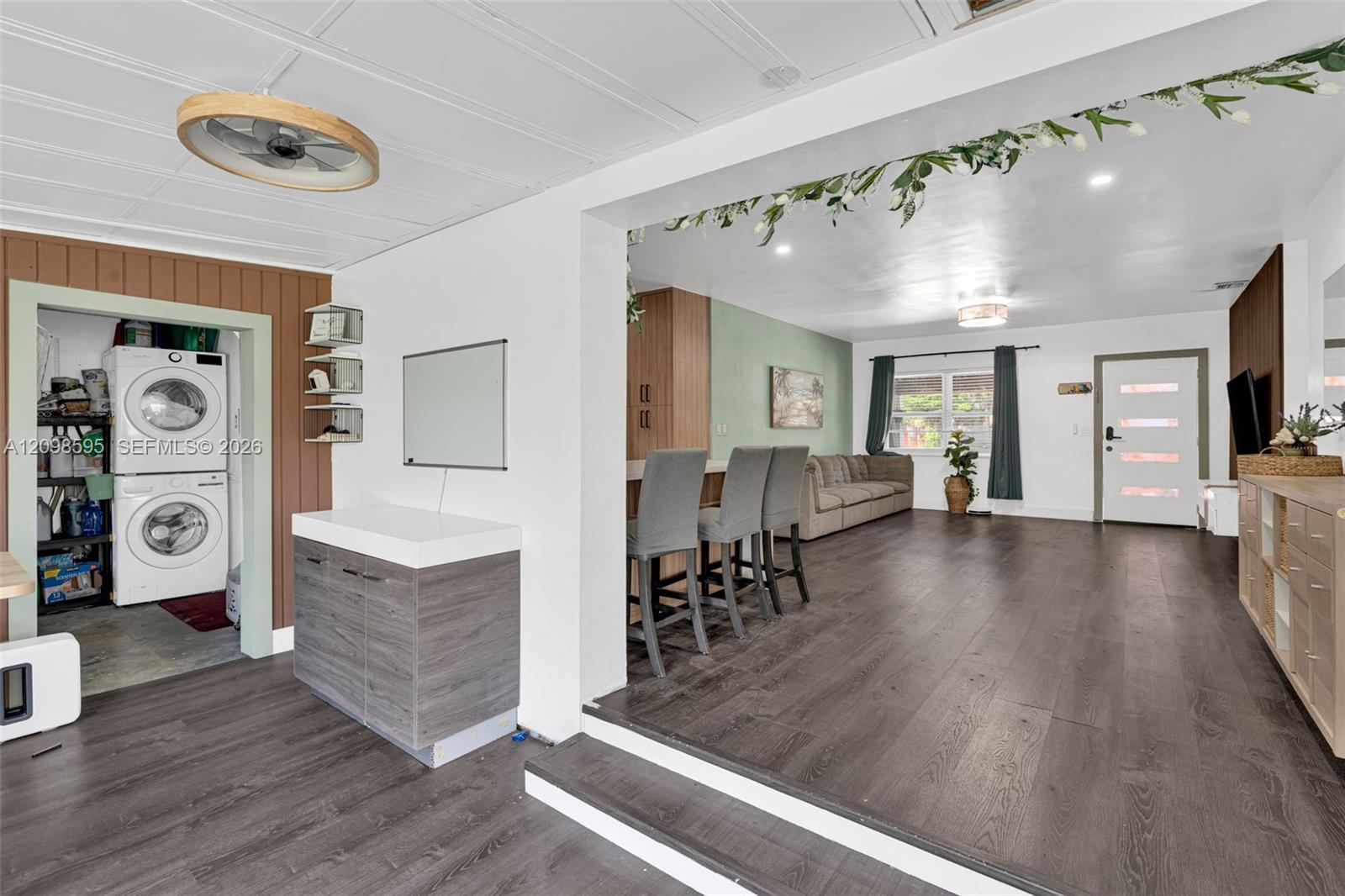 441 E Evanston Circle Property Photo 11