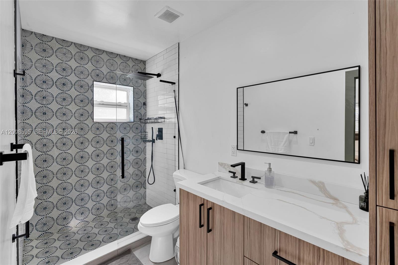 441 E Evanston Circle Property Photo 20