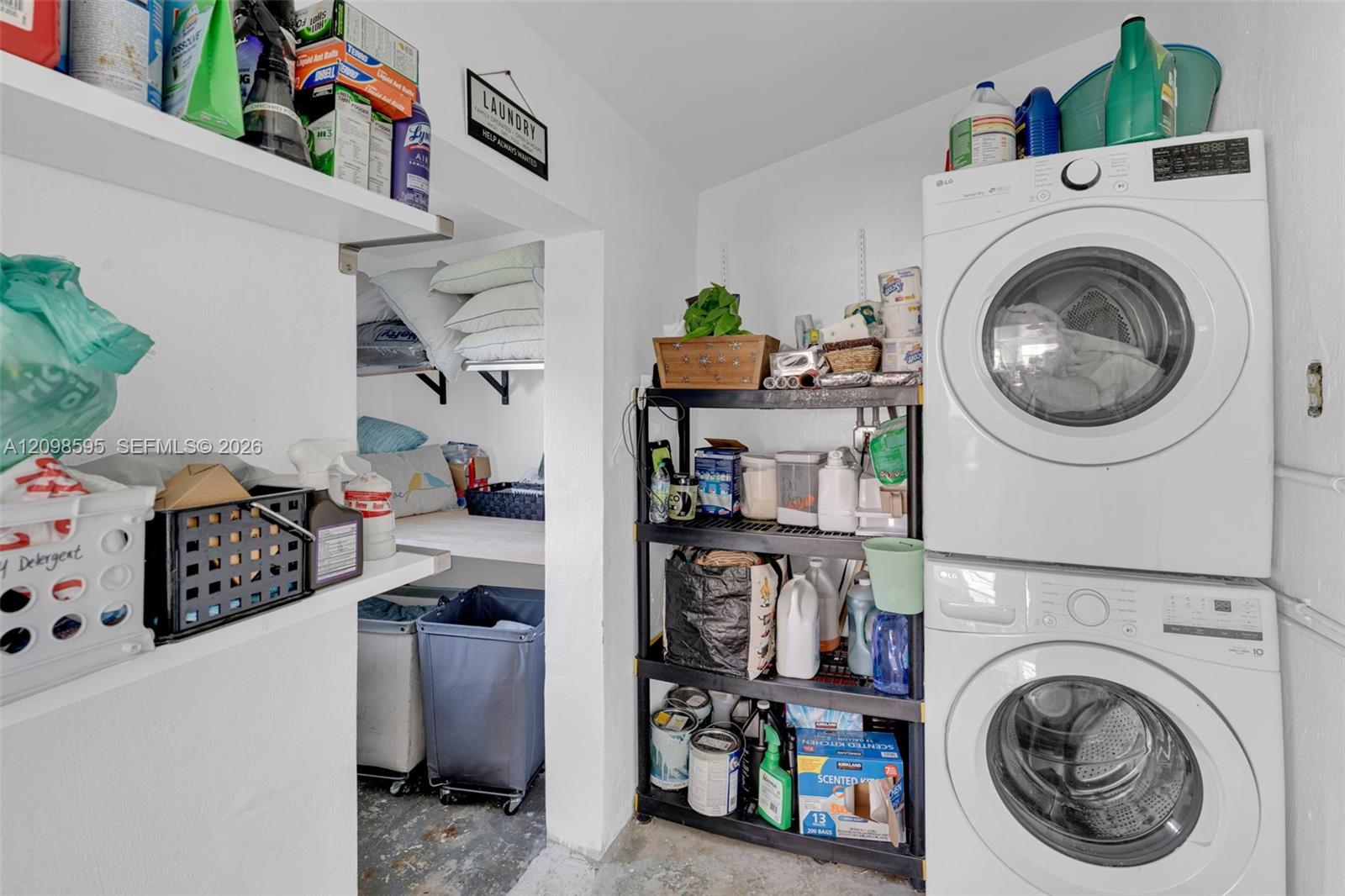 441 E Evanston Circle Property Photo 22
