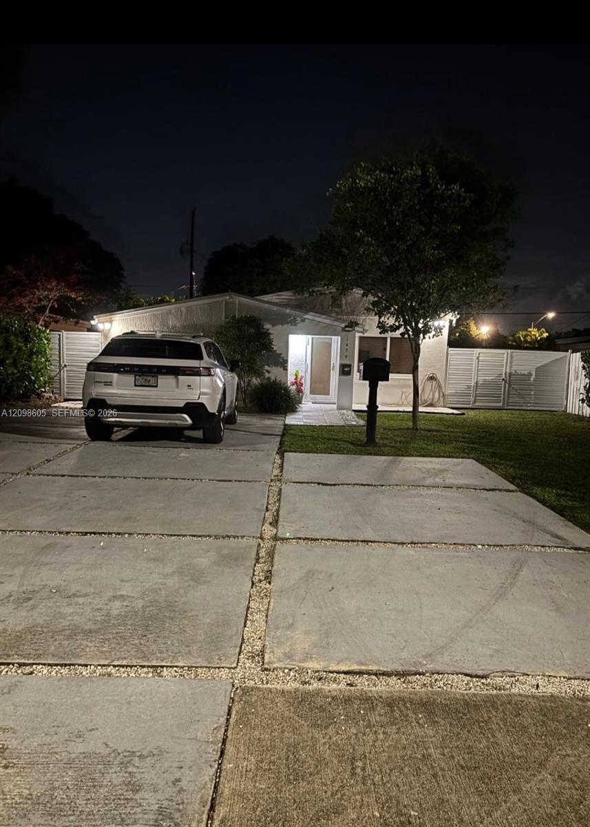 A12098605 Property Photo 1