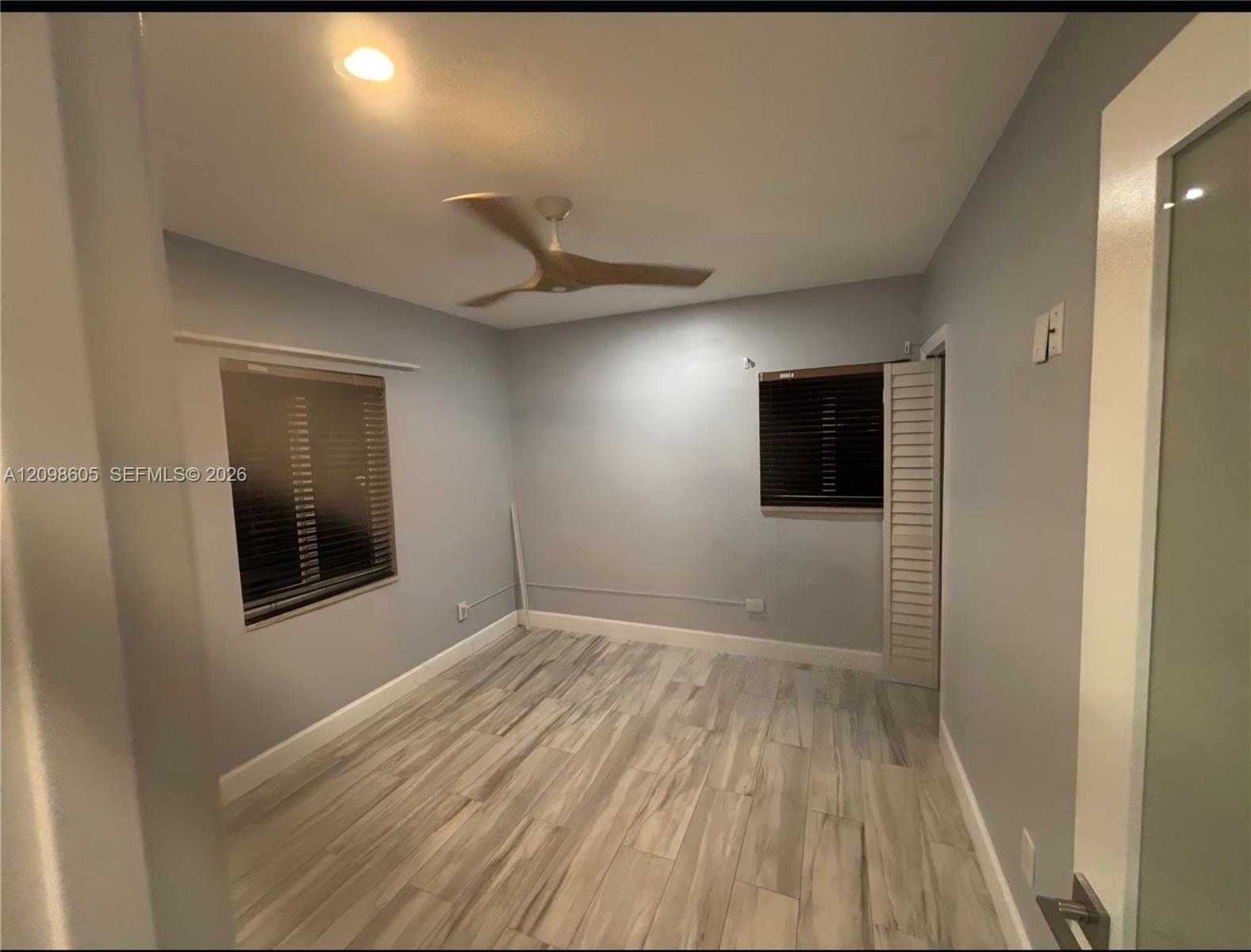 A12098605 Property Photo 6