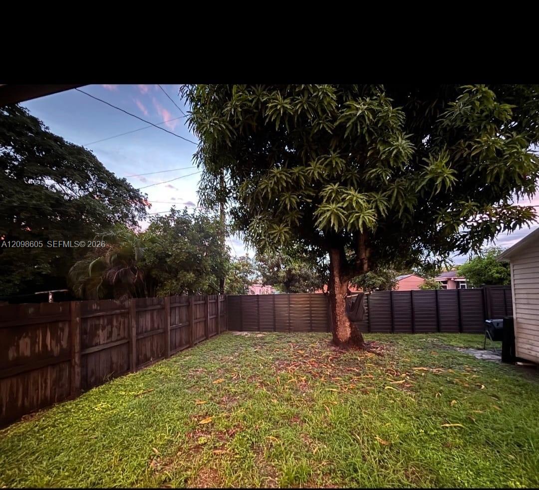 A12098605 Property Photo 9