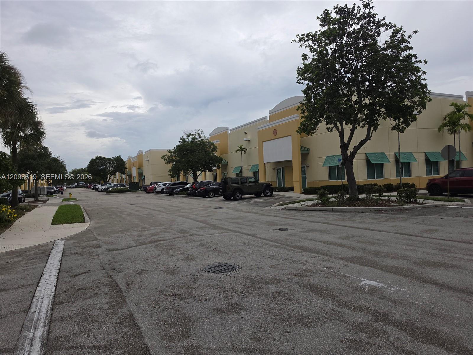 1847 Banks Road Property Photo 3
