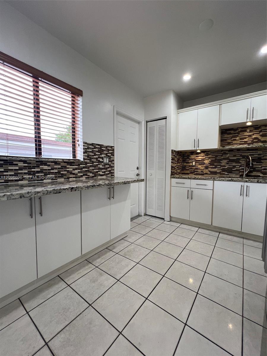 69 E 50th Place Property Photo 11