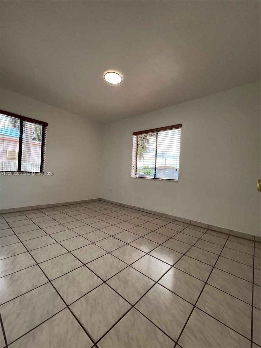 69 E 50th Place Property Photo 13