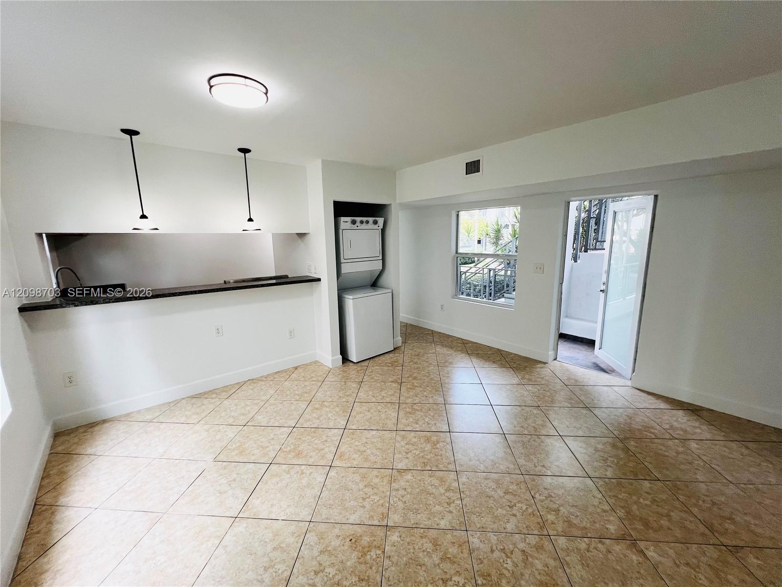 950 Bay Drive 7 Property Photo 6