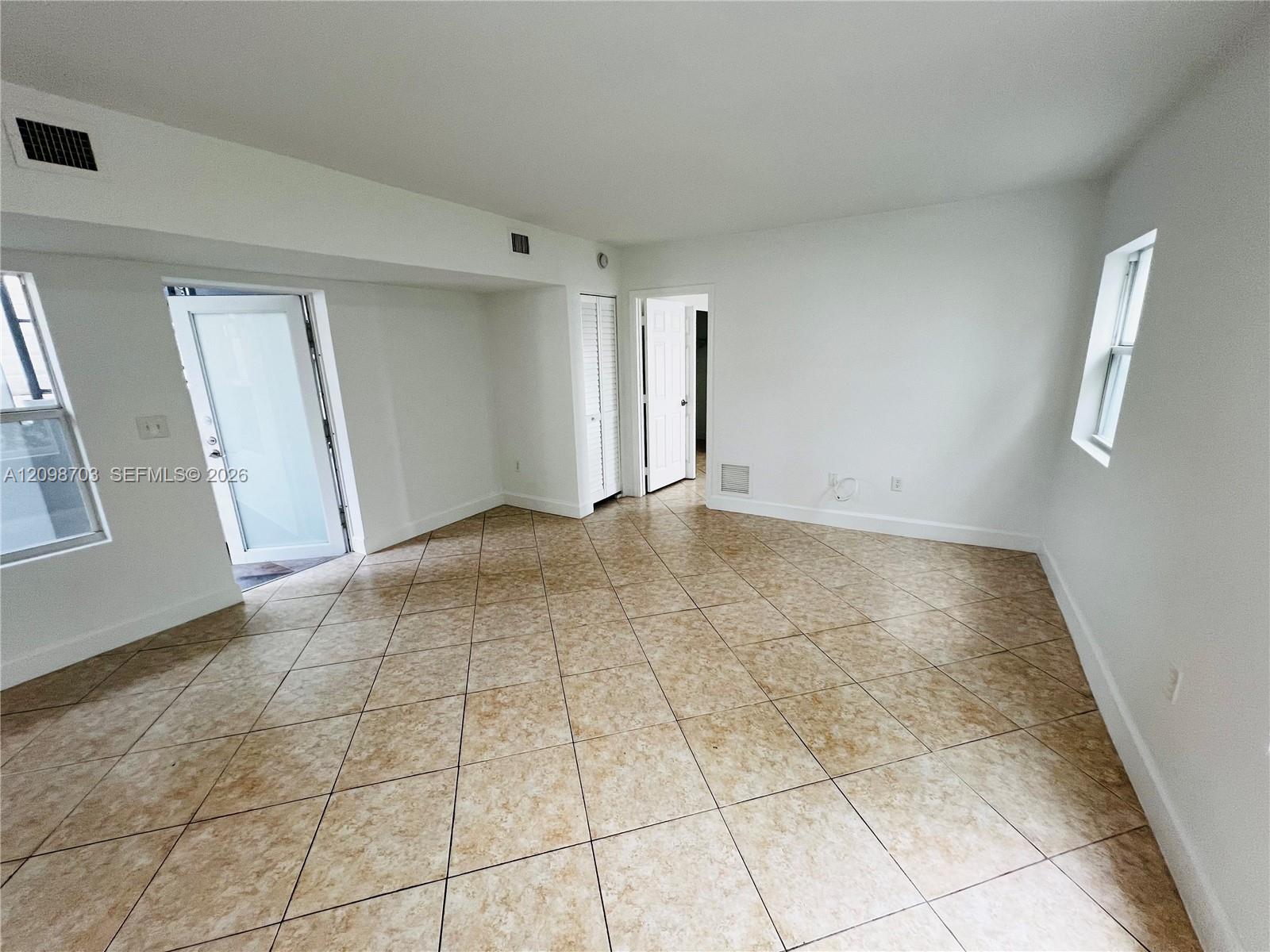 950 Bay Drive 7 Property Photo 7