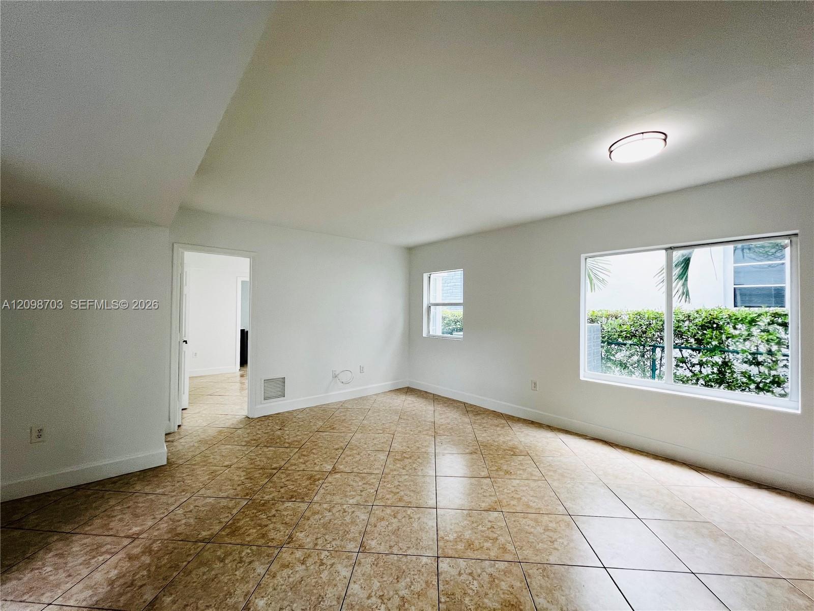 950 Bay Drive 7 Property Photo 8