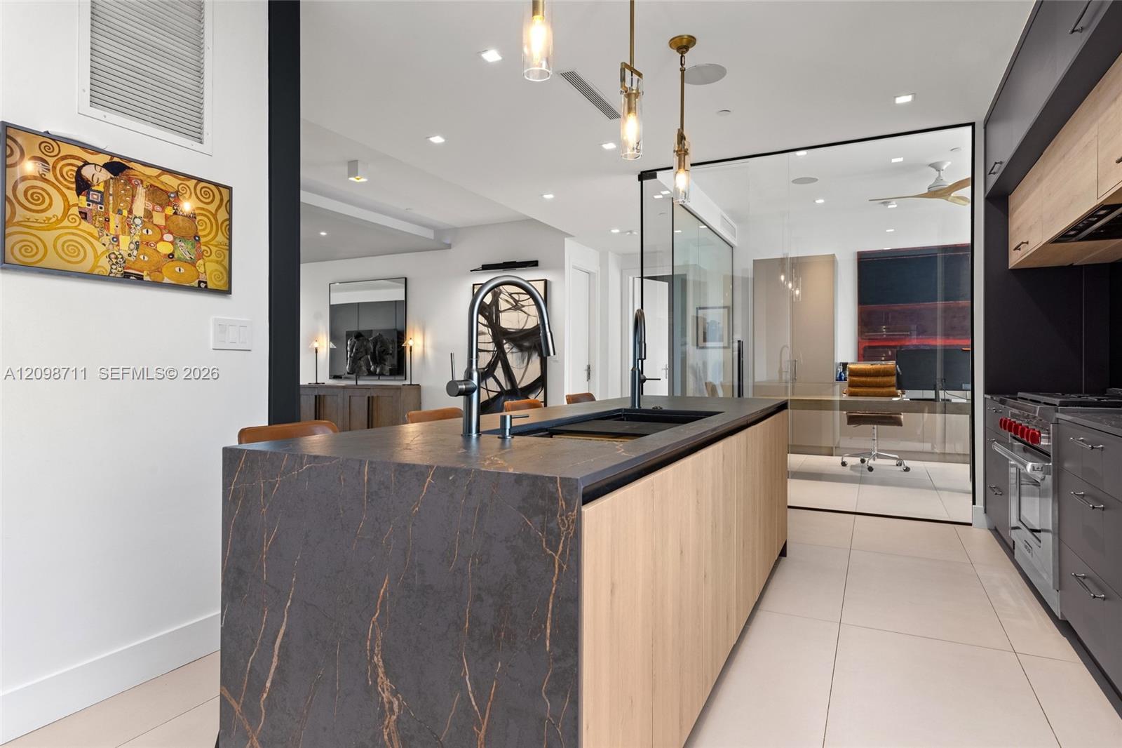 30 Isle Of Venice Drive Ph3 Property Photo 12