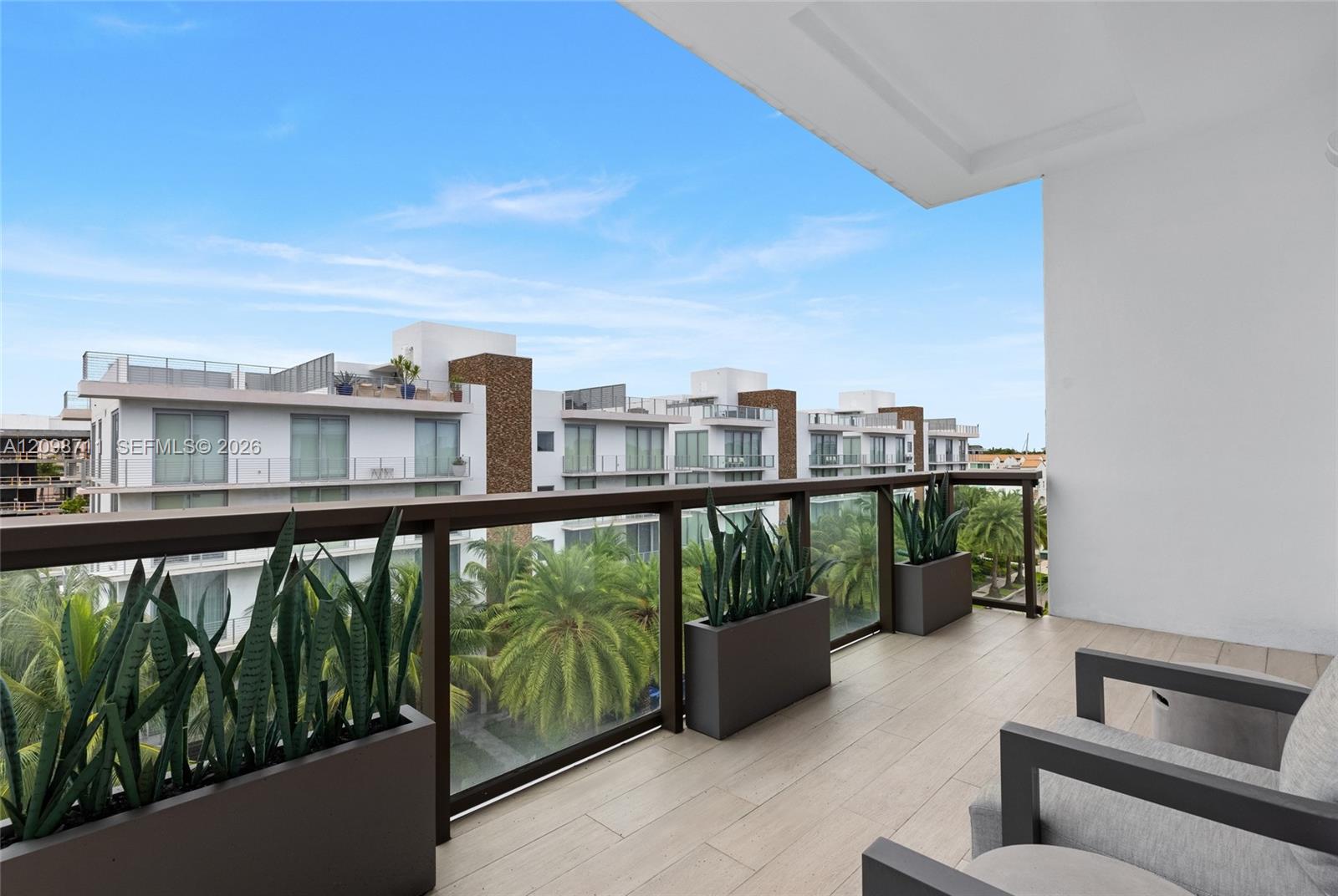 30 Isle Of Venice Drive Ph3 Property Photo 50