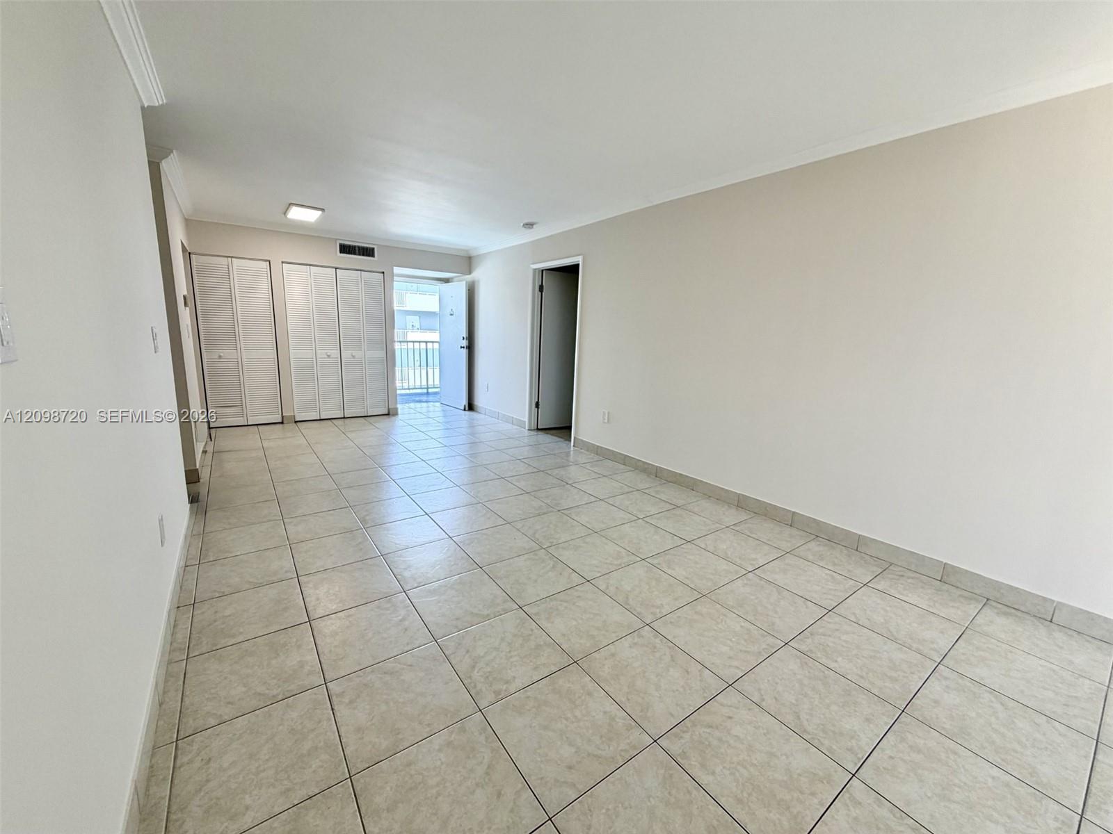 8251 Nw 8th Street 404 Property Photo 11