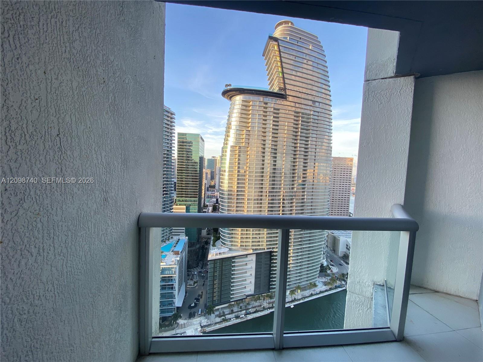 475 Brickell Avenue 3808 Property Photo 3